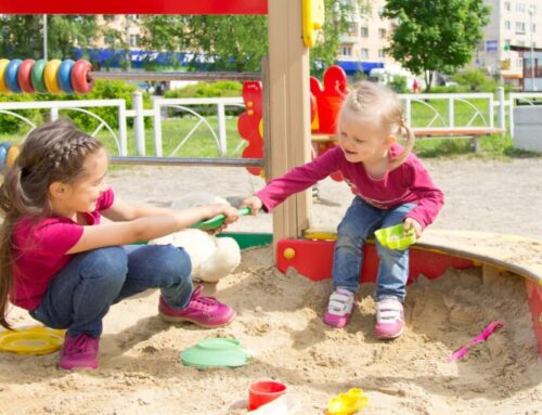 Cómo enseñar a mi hijo a compartir